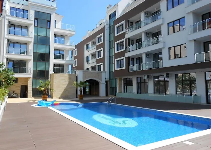 Sea View Free Parking 4*