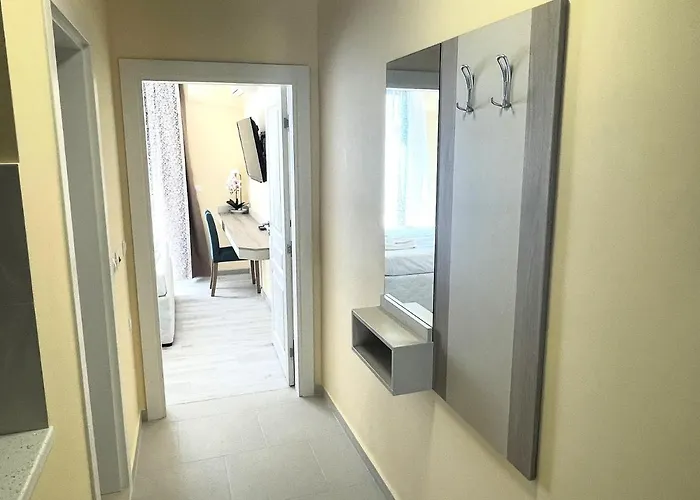 Sea View Free Parking Apart Otel 4*