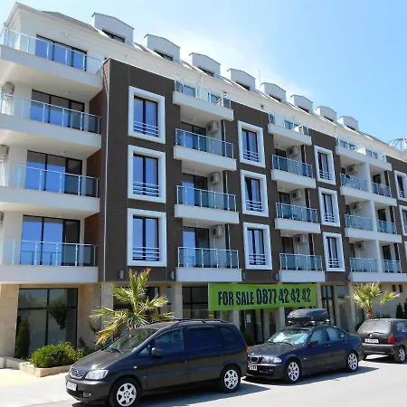 Sea View Free Parking Апартхотел 4*