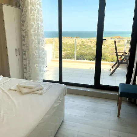 Апартхотел Sea View Free Parking Приморско
