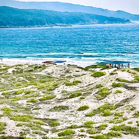 Апартхотел Sea View Free Parking Приморско