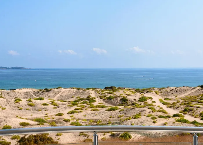 Sea View Free Parking 프리모르스코