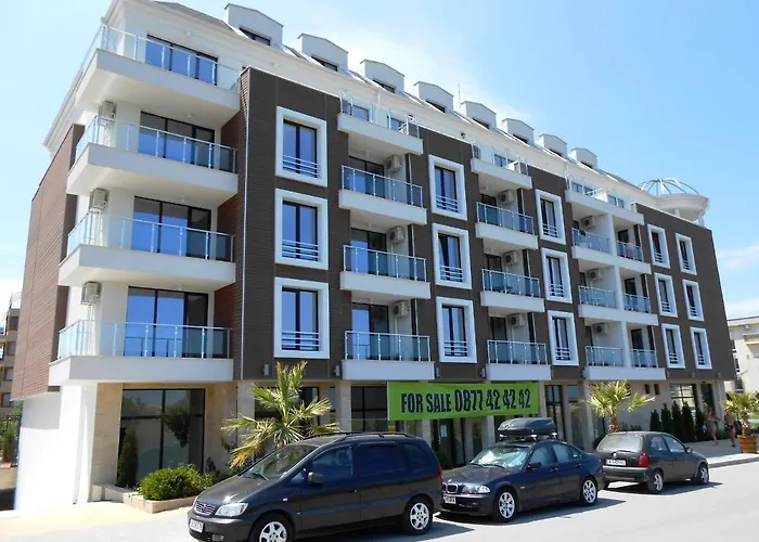 Sea View Free Parking 아파트호텔 4*