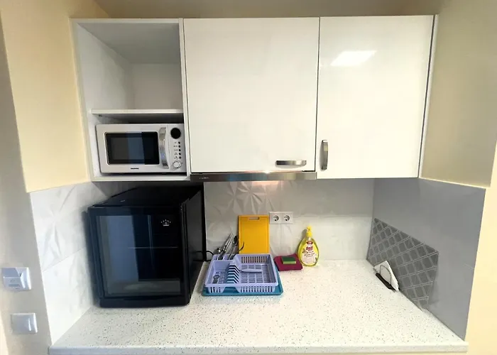 Sea View Free Parking 아파트호텔 4*